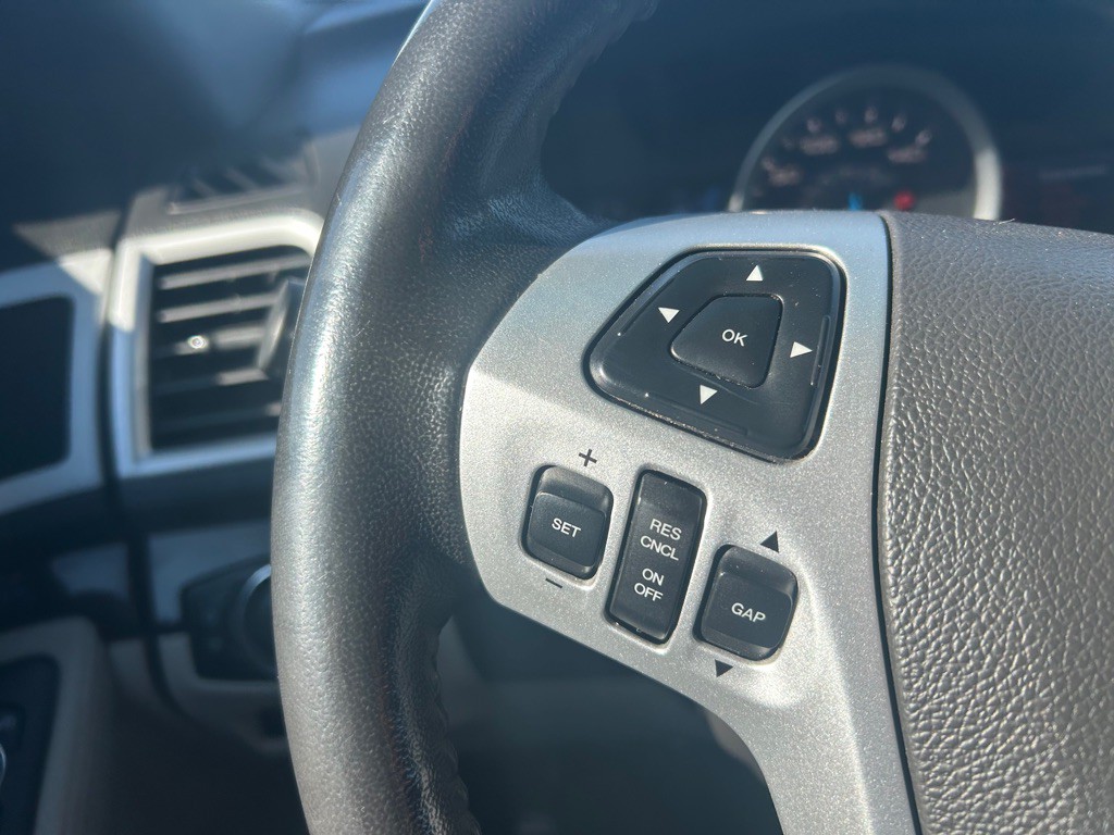 2012 Ford Explorer Image 16