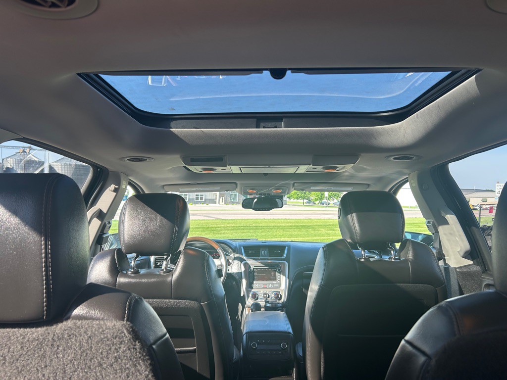 2015 GMC Acadia Image 7