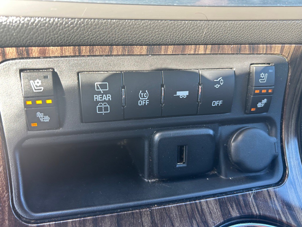 2015 GMC Acadia Image 24