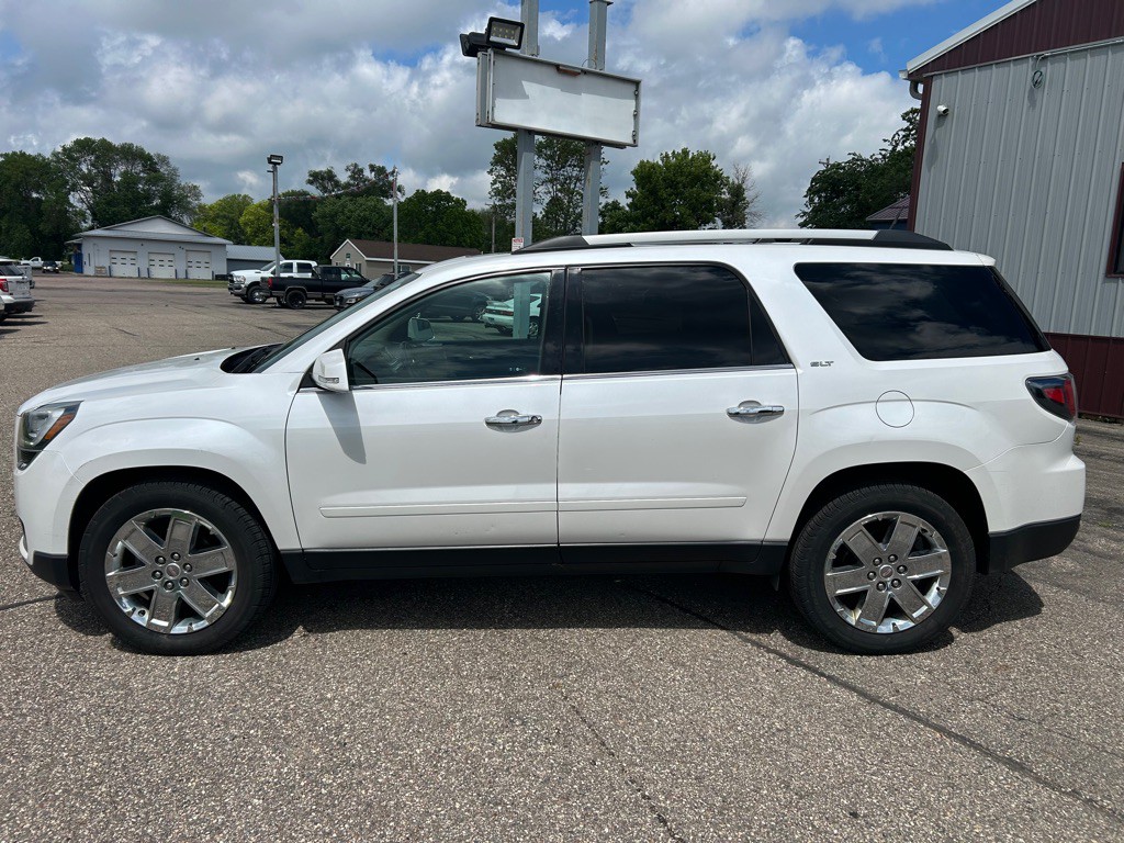 2017 GMC Acadia Image 1