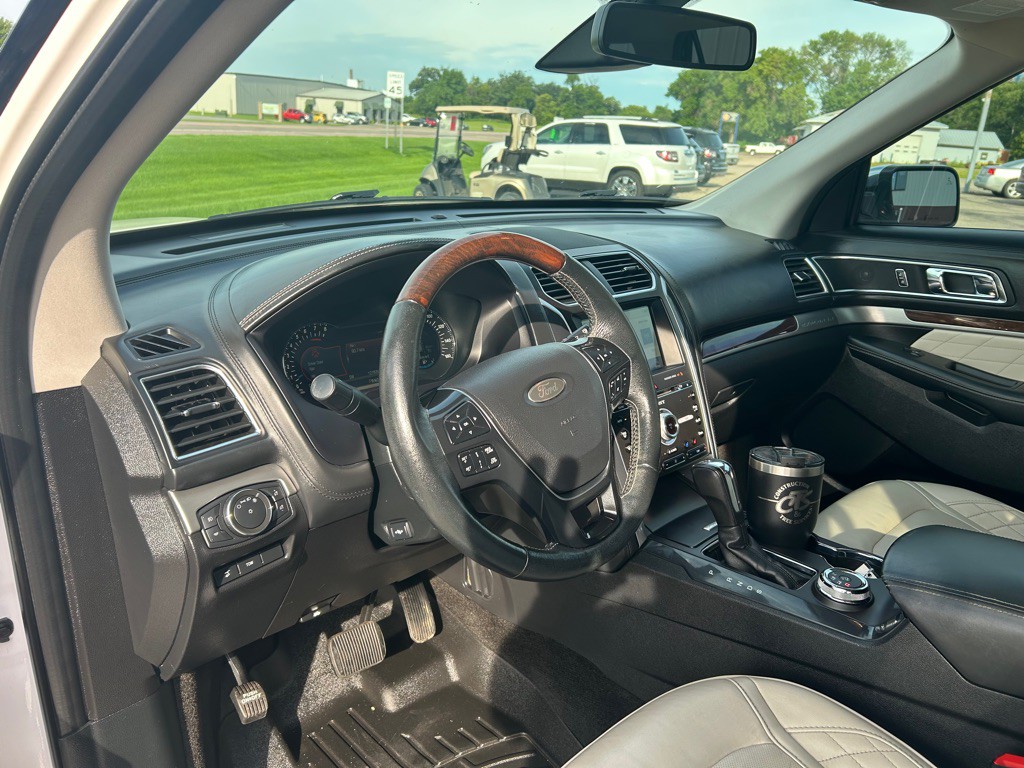 2018 Ford Explorer Image 14