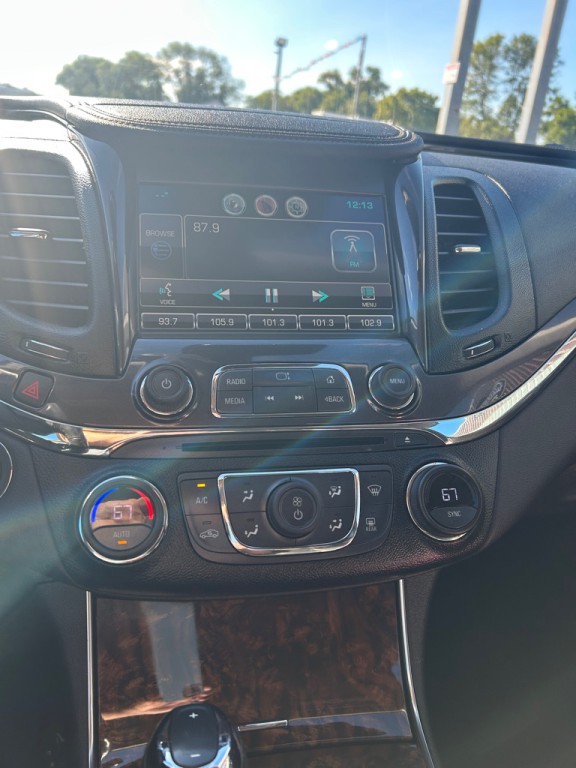 2014 Chevrolet Impala Image 17