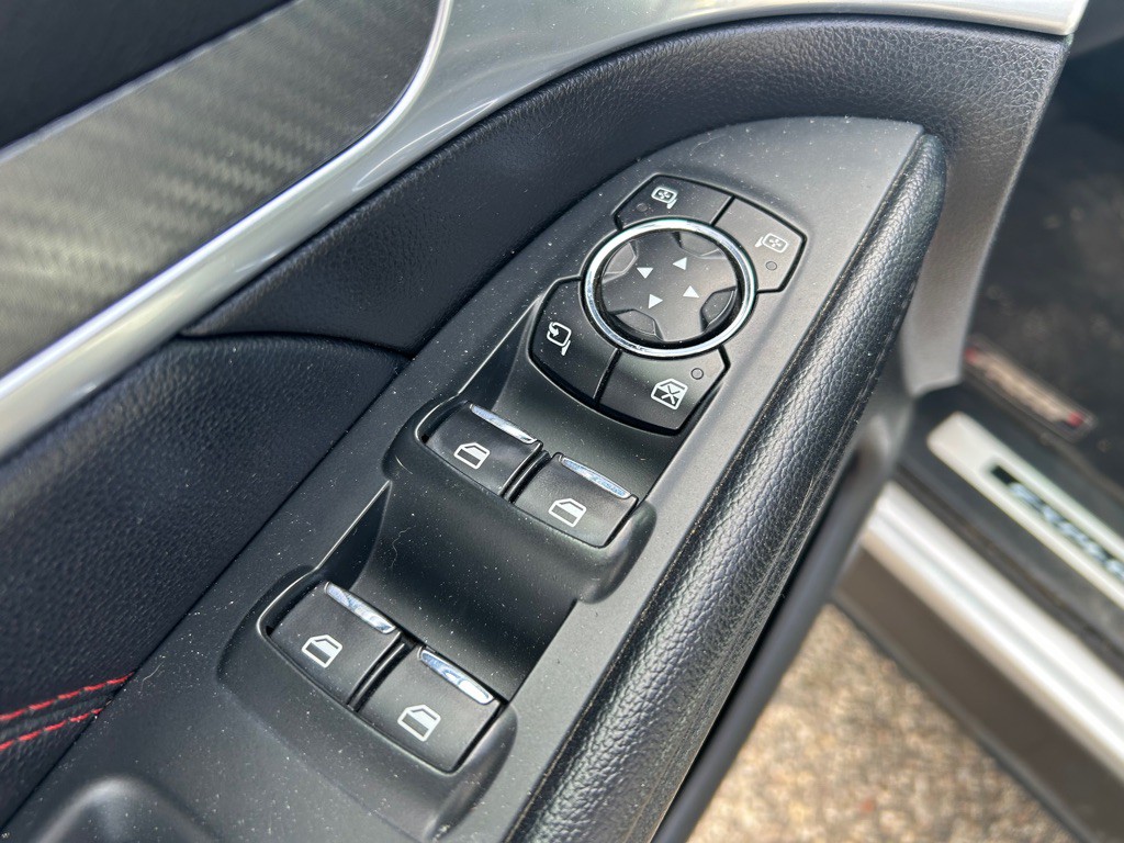 2017 Ford Explorer Image 16