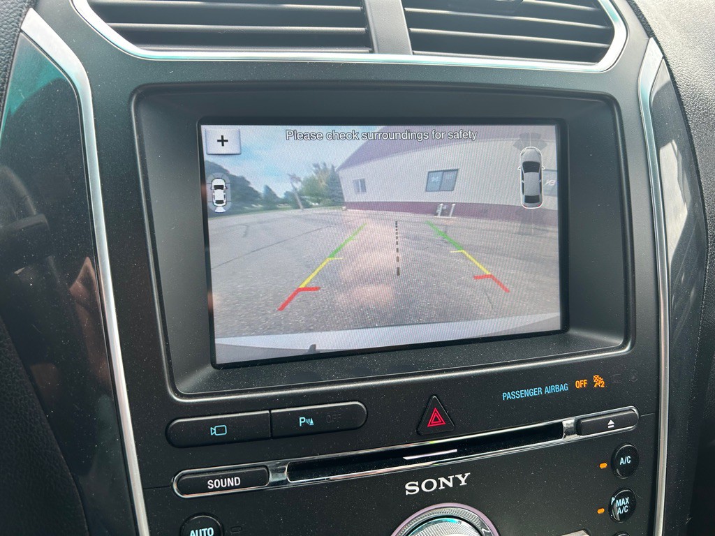 2017 Ford Explorer Image 24