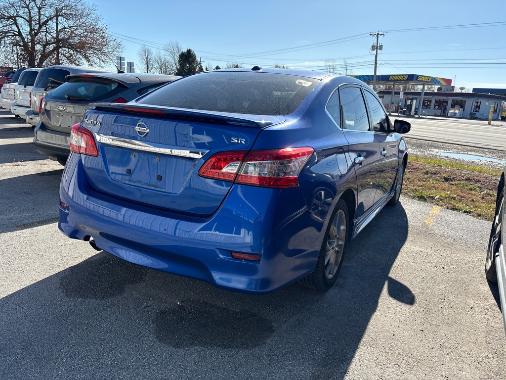 2015 Nissan Sentra Image 3