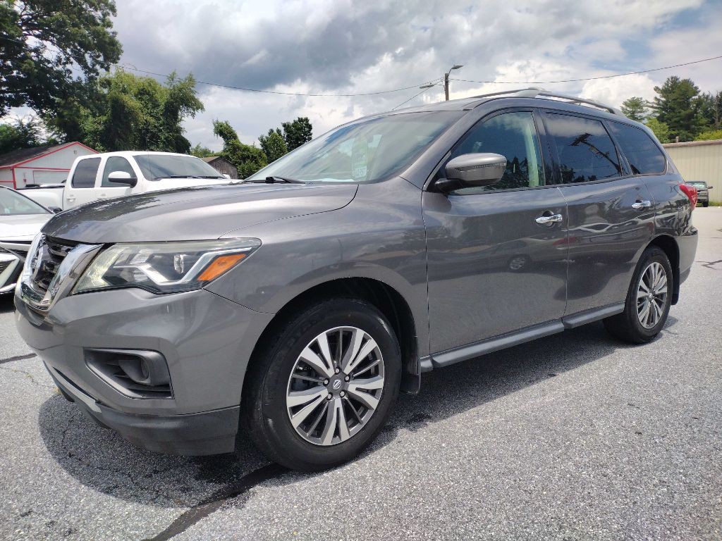 2017 Nissan Pathfinder Image 3
