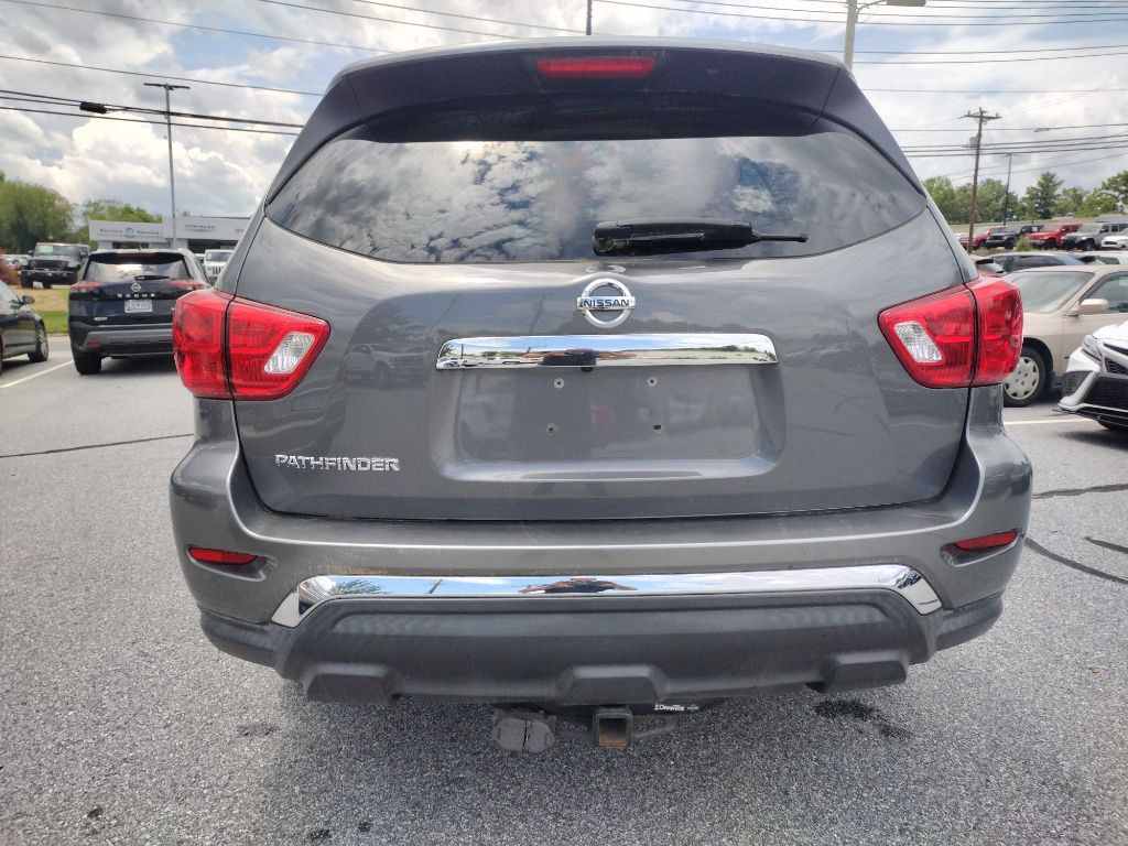 2017 Nissan Pathfinder Image 4