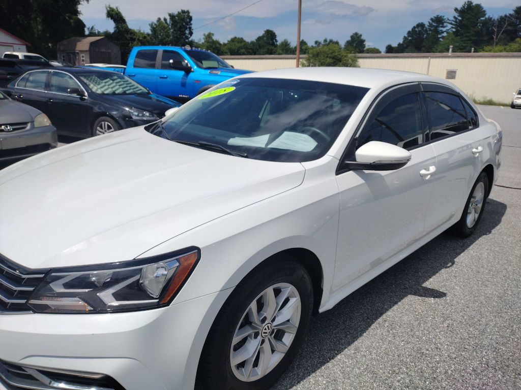 2018 Volkswagen Passat Image 5