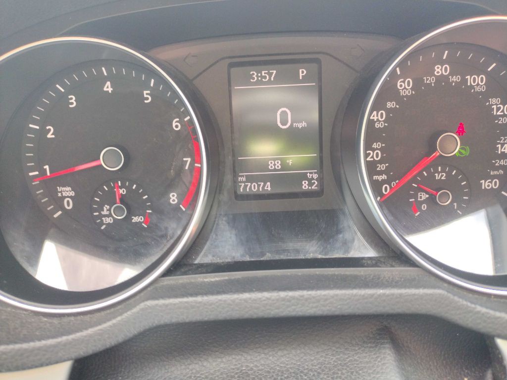 2018 Volkswagen Passat Image 9