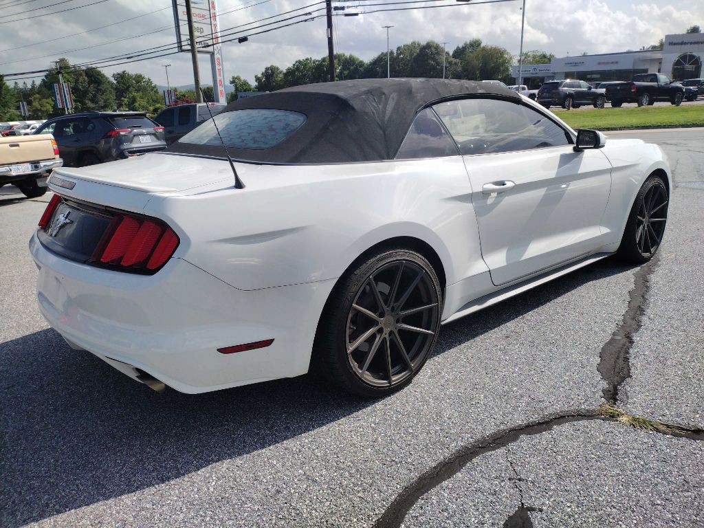 2015 Ford Mustang Image 5