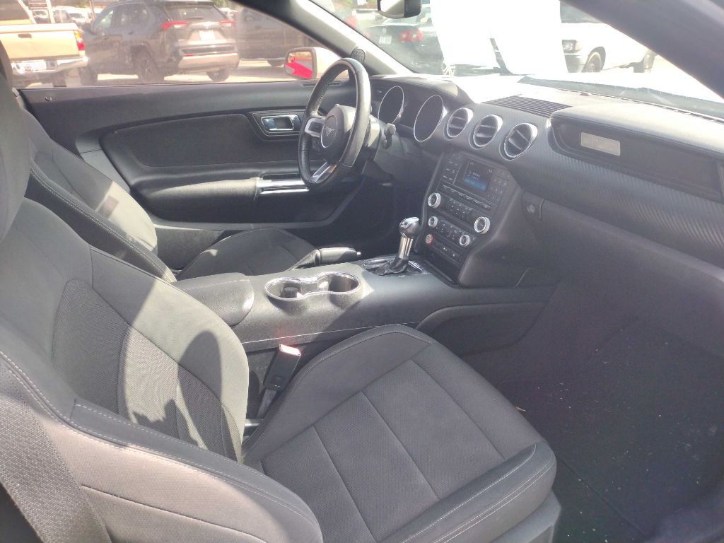 2015 Ford Mustang Image 6