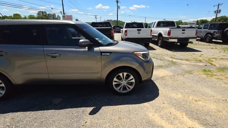 2016 Kia Soul Image 2