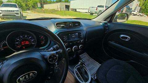 2016 Kia Soul Image 8