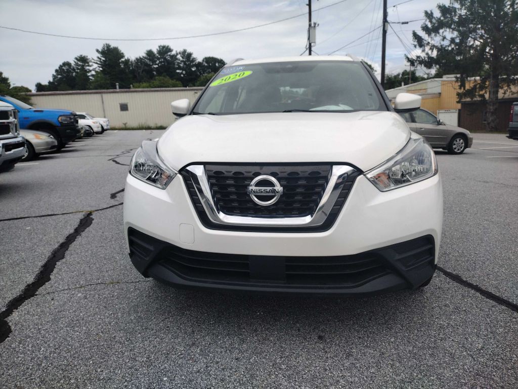 2020 Nissan Kicks Image 2