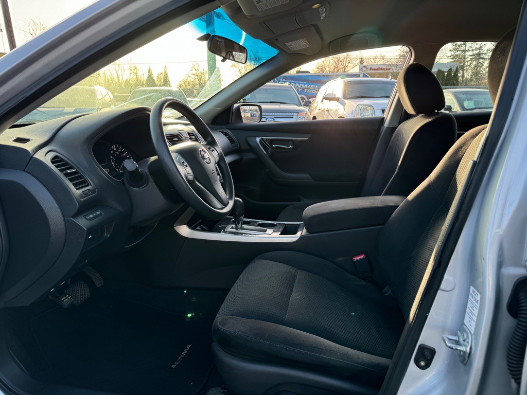 2014 Nissan Altima Image 7