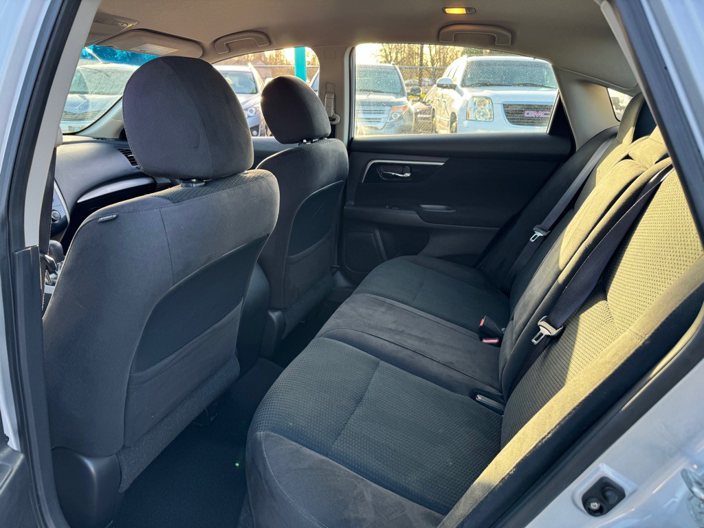 2014 Nissan Altima Image 8