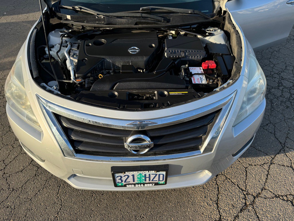 2014 Nissan Altima Image 11
