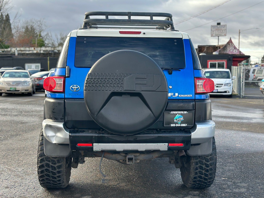 2010 Toyota FJ Cruiser Image 3