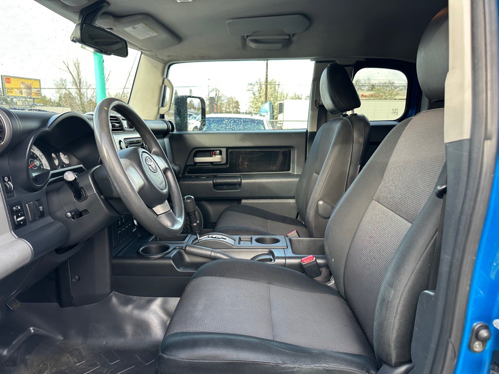 2010 Toyota FJ Cruiser Image 7