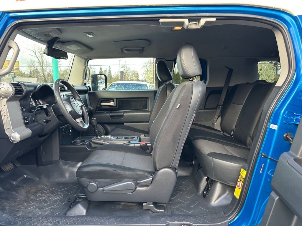 2010 Toyota FJ Cruiser Image 8