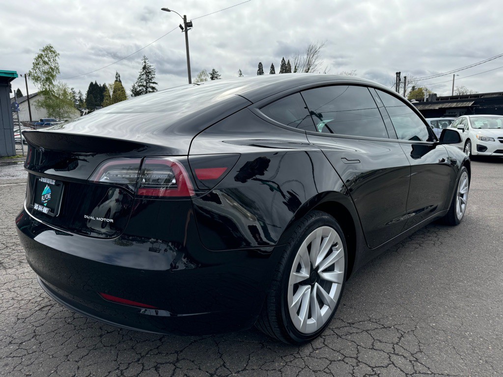 2022 Tesla Model 3 Image 4