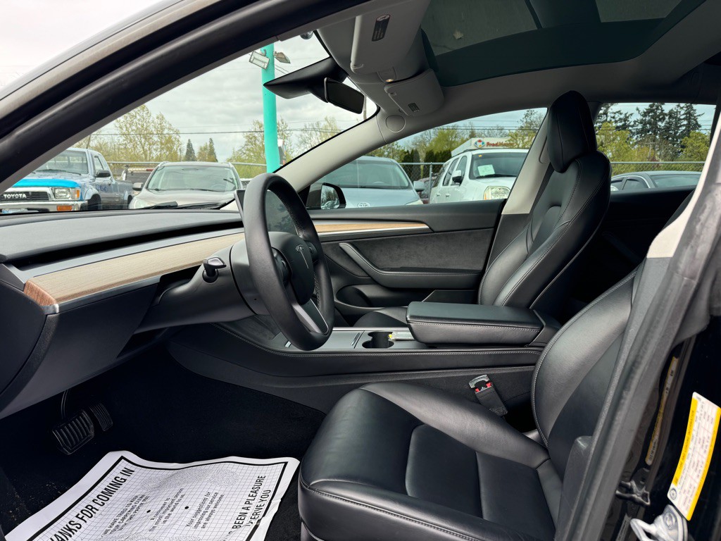 2022 Tesla Model 3 Image 7
