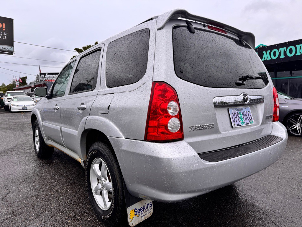 2005 Mazda Tribute Image 2