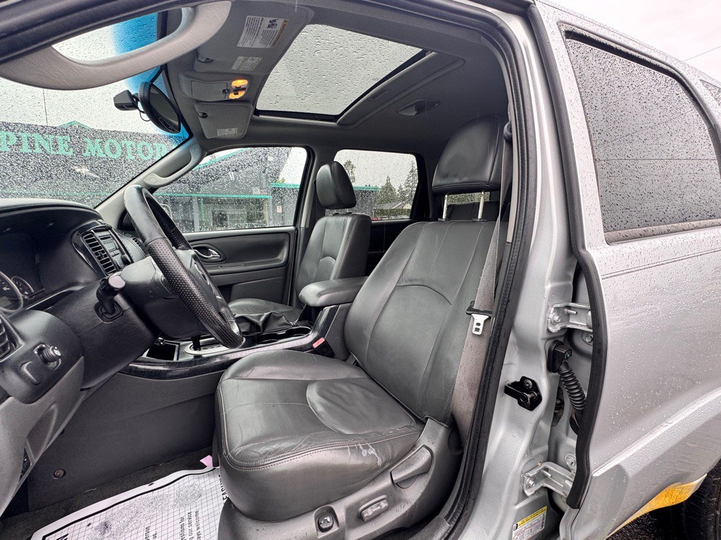 2005 Mazda Tribute Image 7