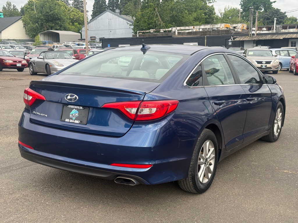 2015 Hyundai Sonata Image 3
