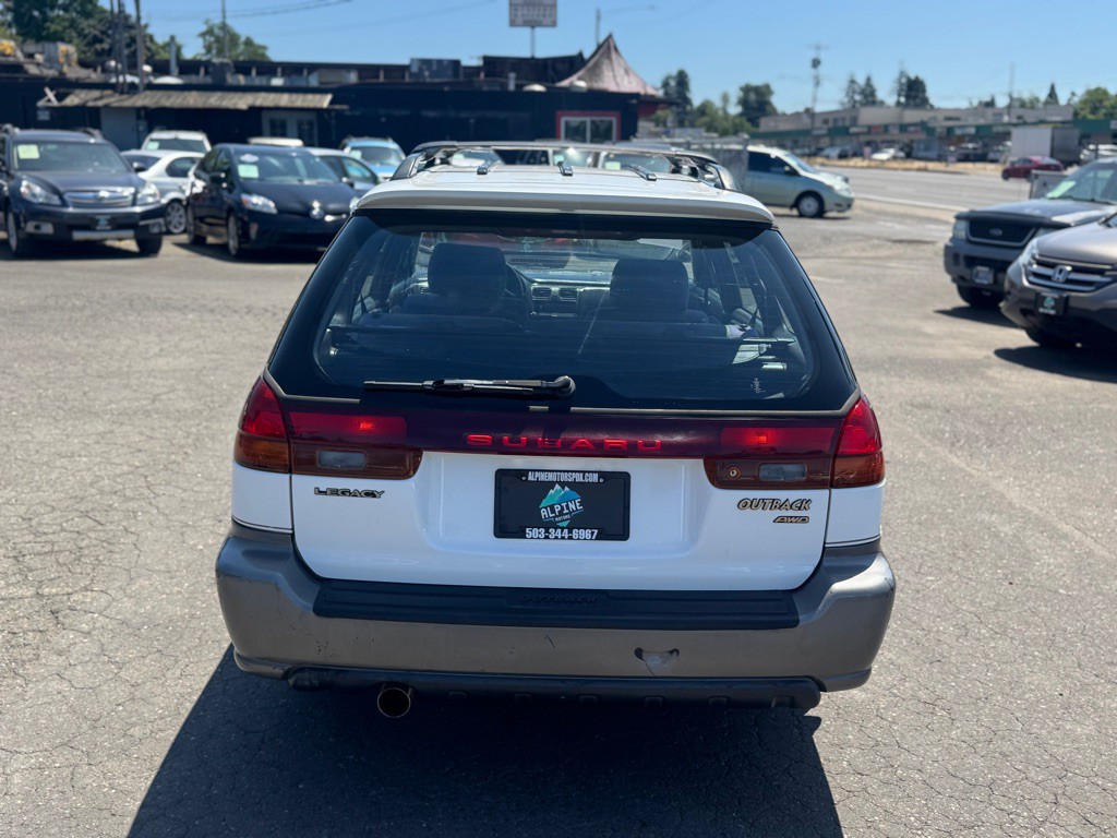 1996 Subaru Legacy Image 5