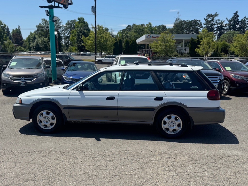 1996 Subaru Legacy Image 6