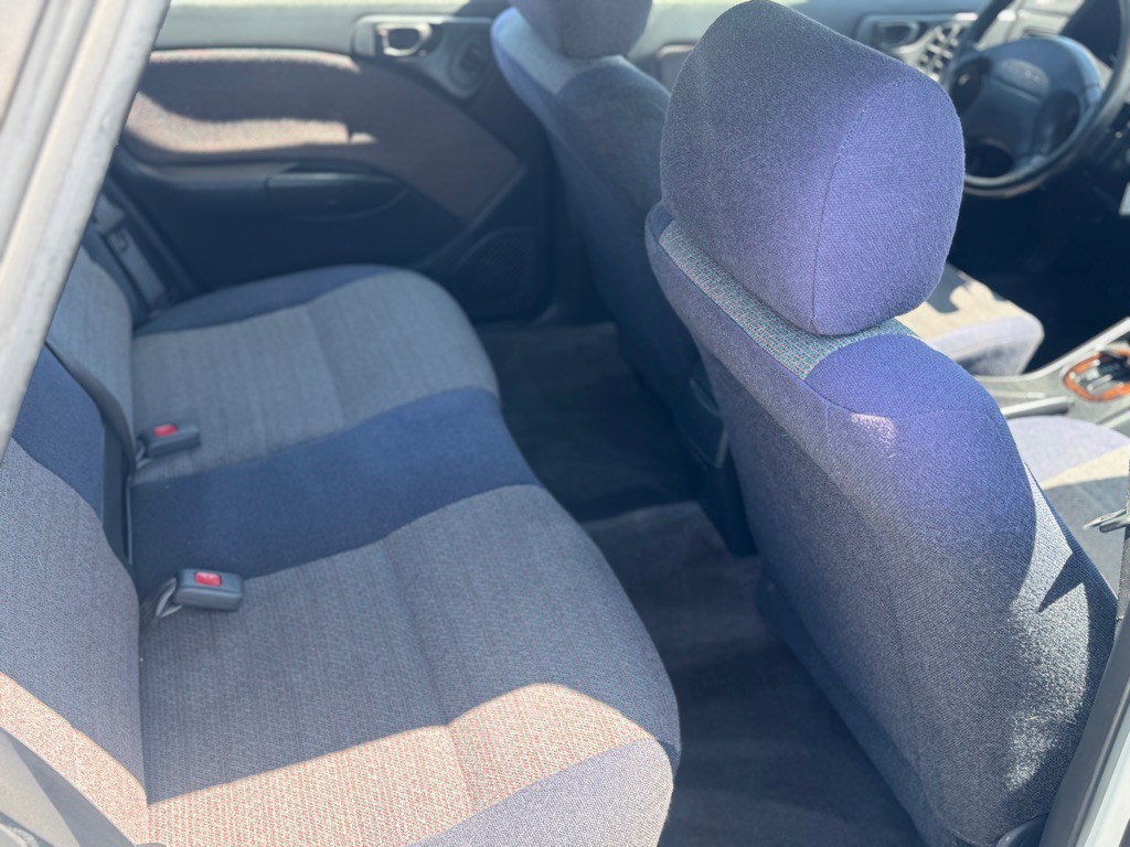 1996 Subaru Legacy Image 11