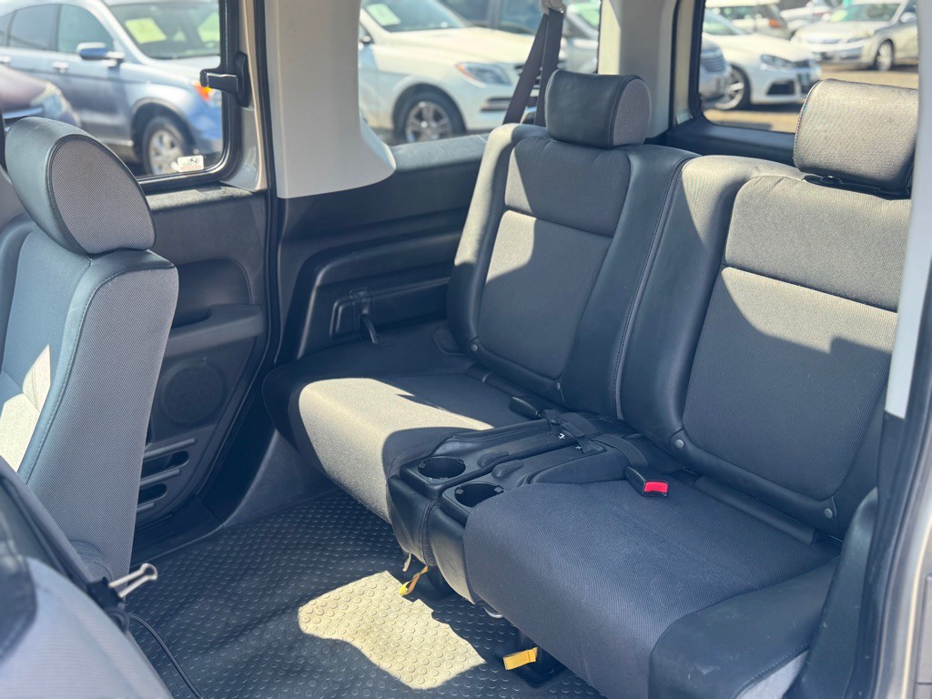 2004 Honda Element Image 7