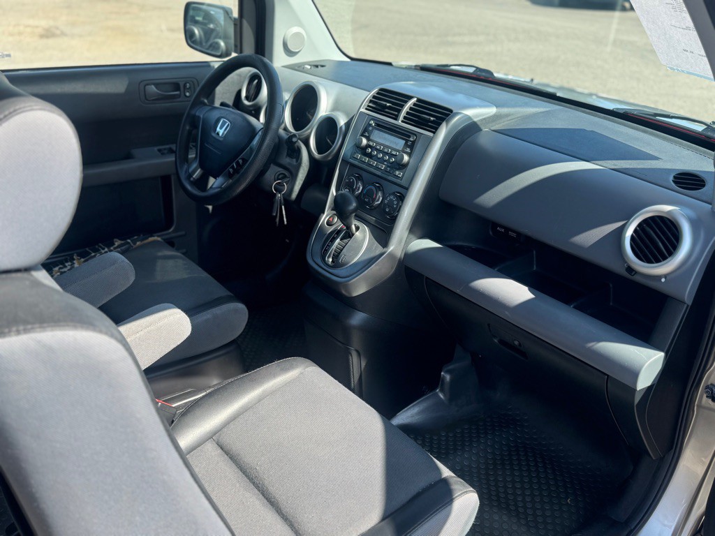 2004 Honda Element Image 10