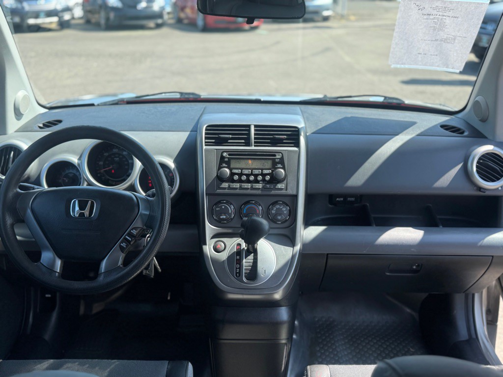 2004 Honda Element Image 11