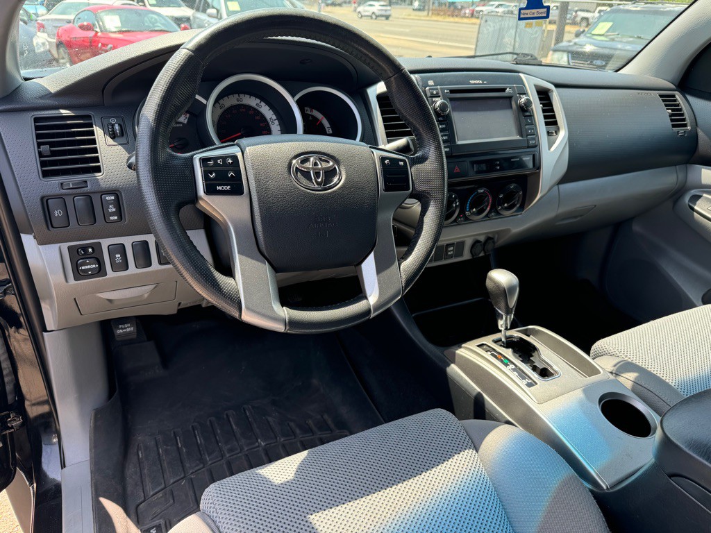 2013 Toyota Tacoma Image 9