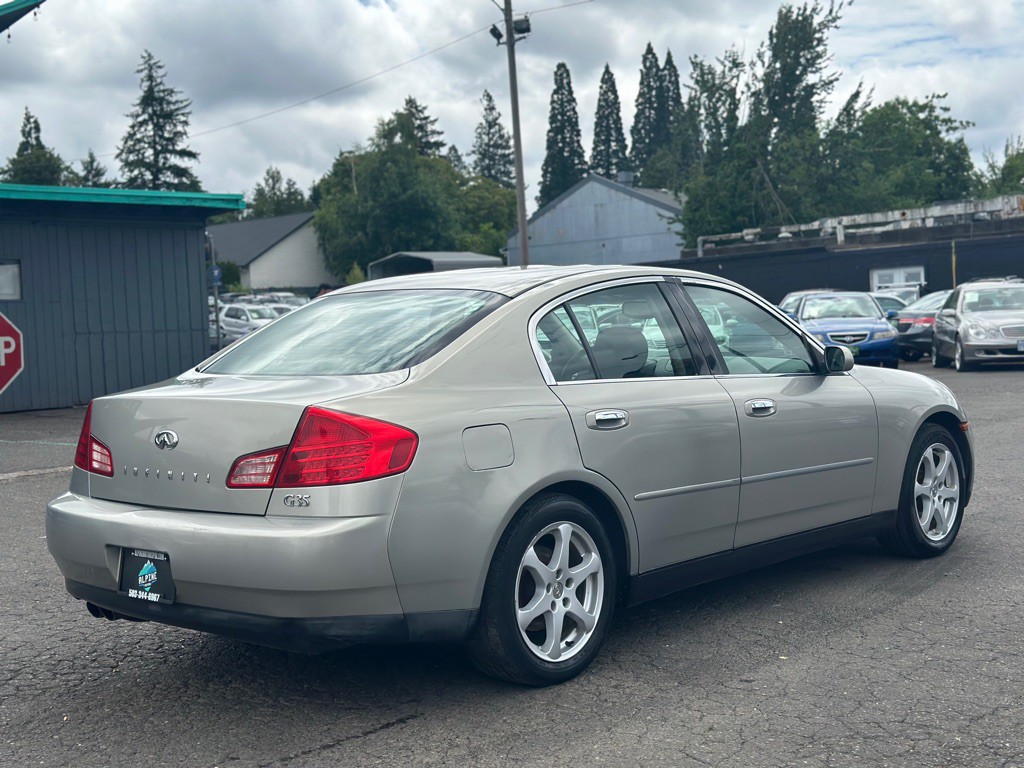2003 INFINITI G35 Image 4