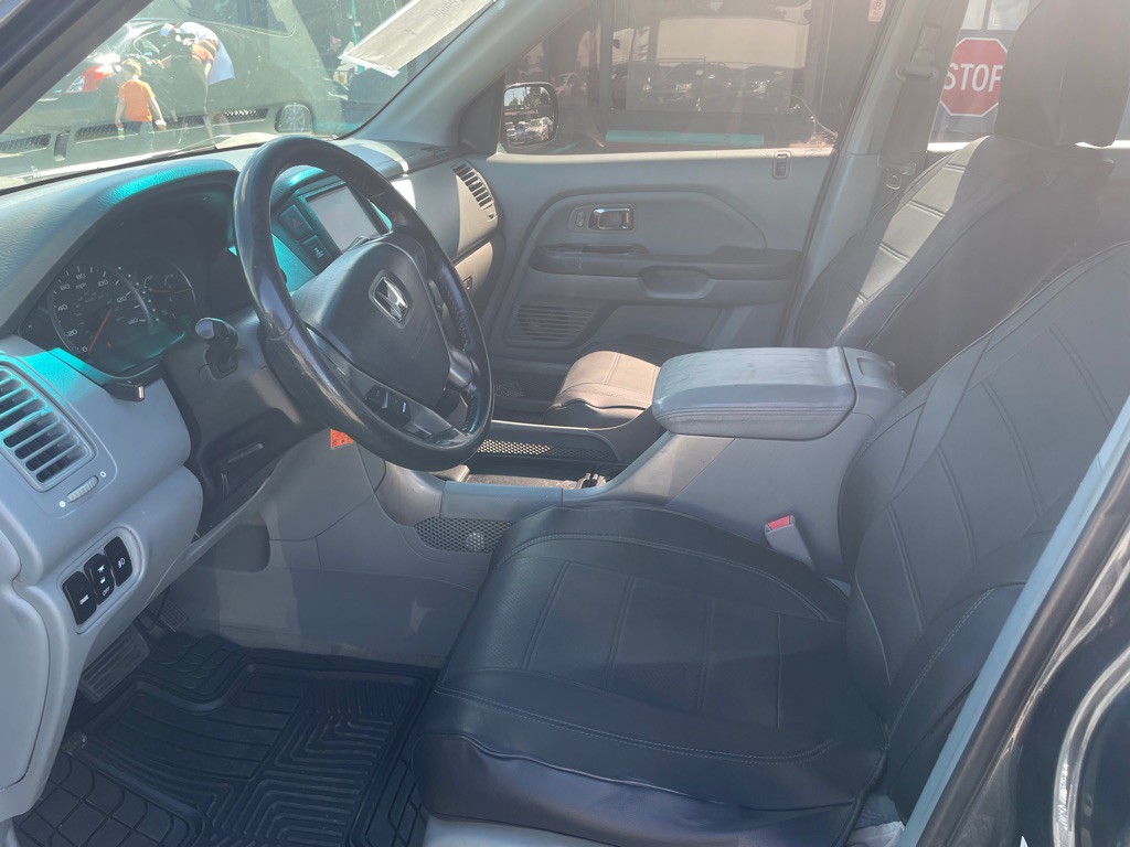 2004 Honda Pilot Image 8
