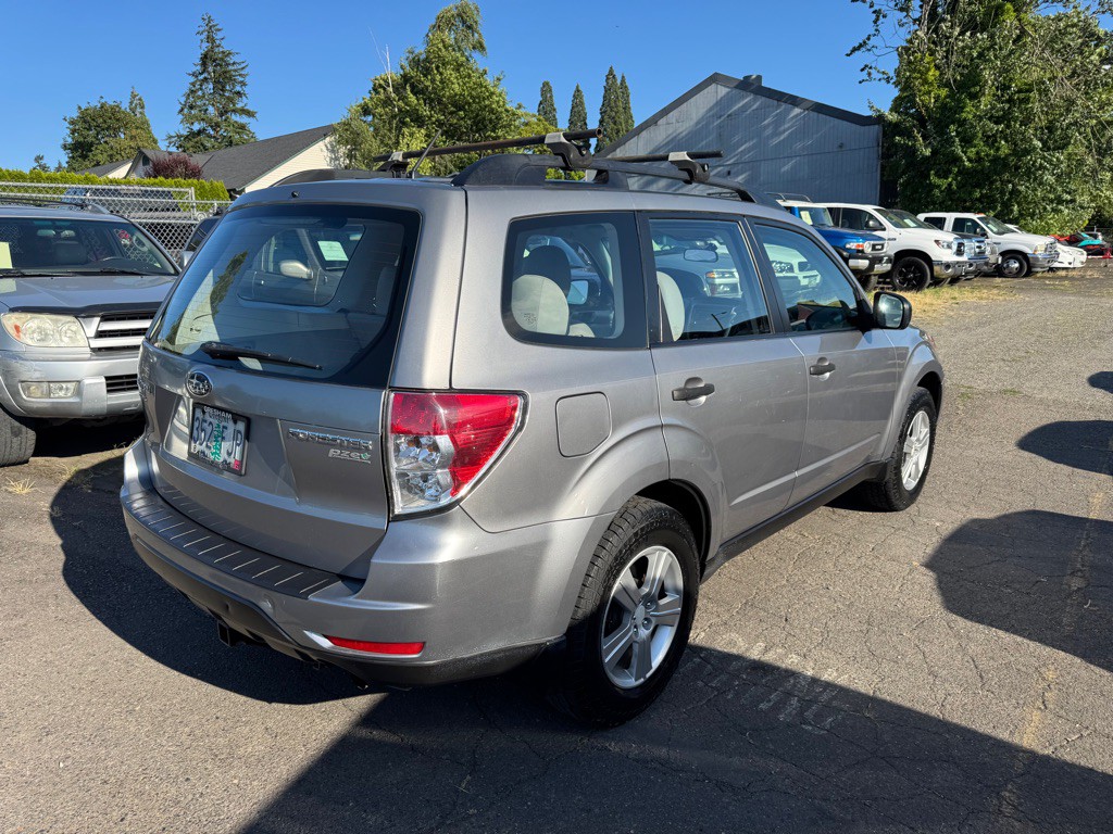 2011 Subaru Forester Image 4