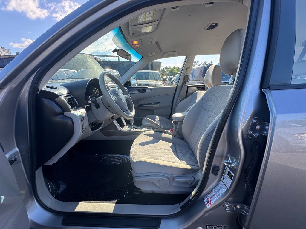 2011 Subaru Forester Image 8