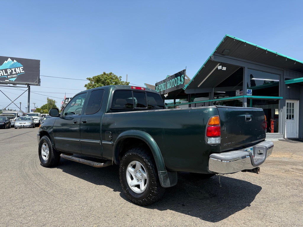 2001 Toyota Tundra Image 4