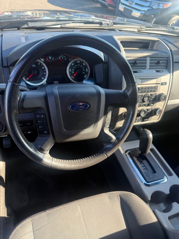 2010 Ford Escape Image 8