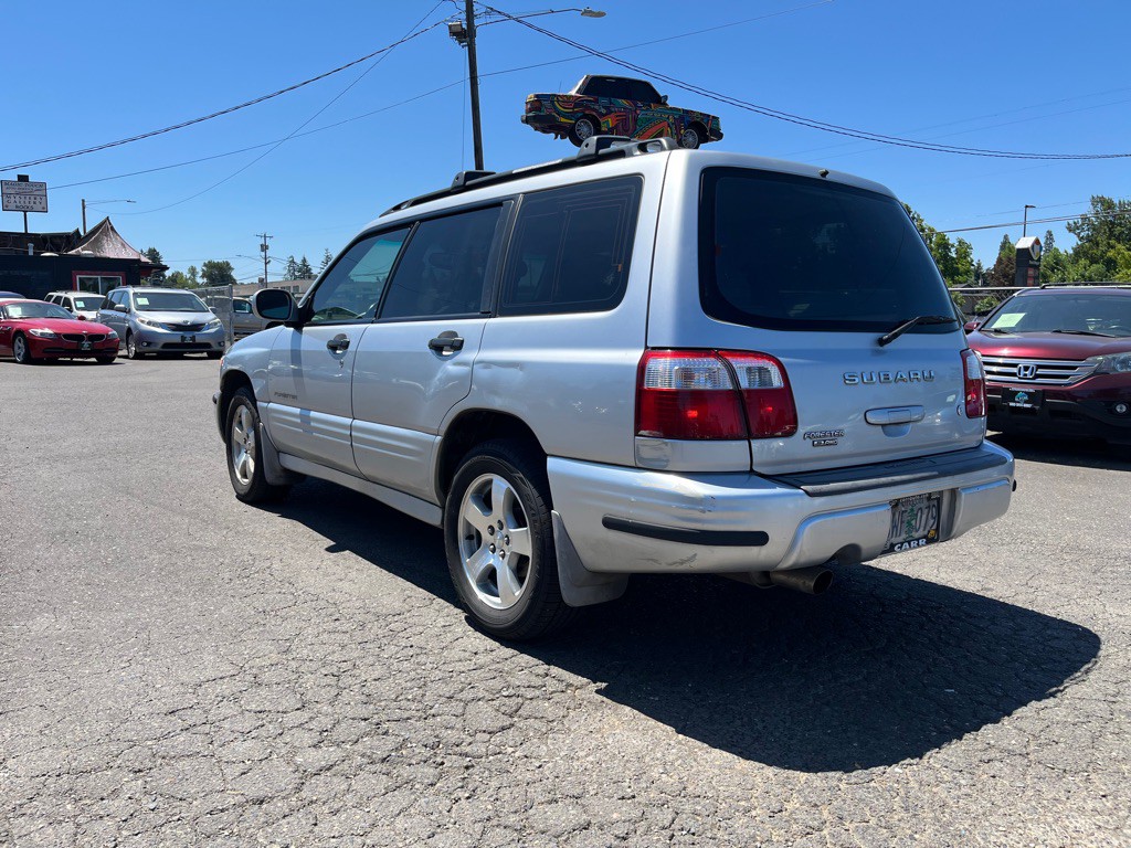 2002 Subaru Forester Image 3