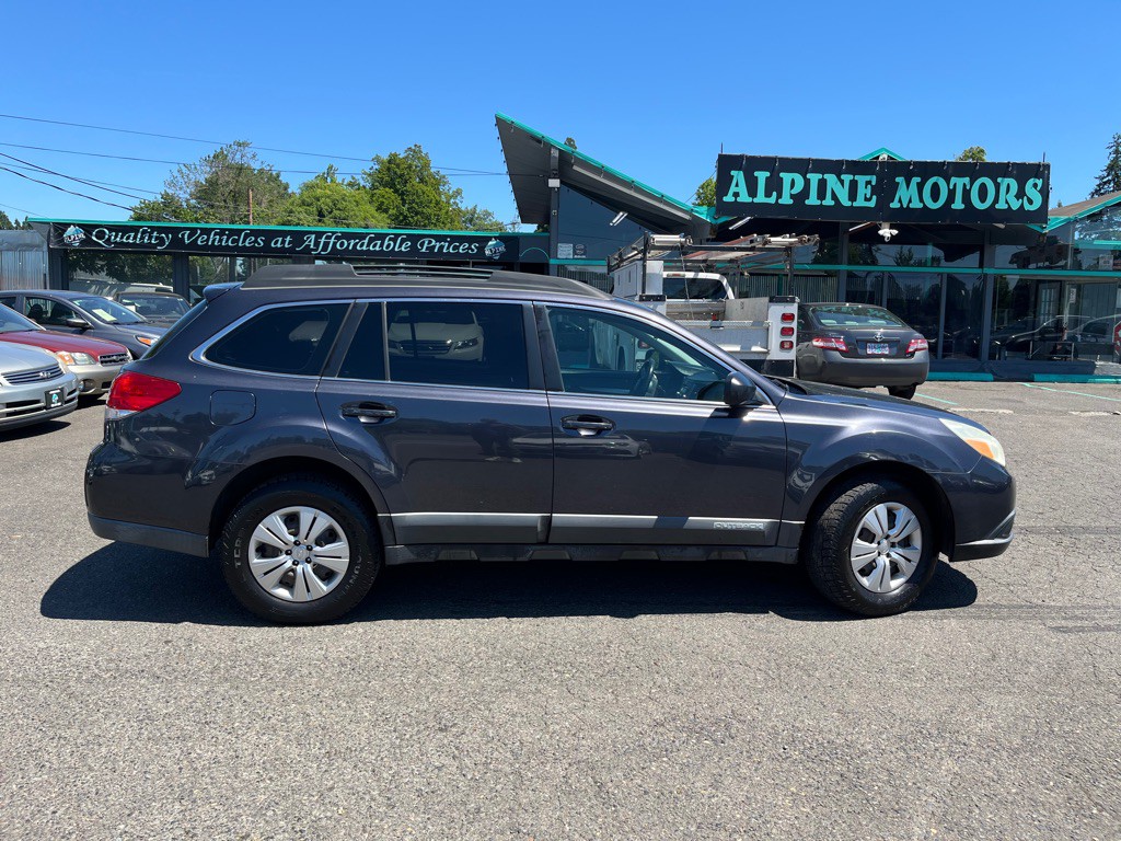 2010 Subaru Outback Image 6