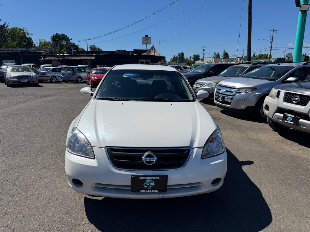 2003 Nissan Altima Image 5
