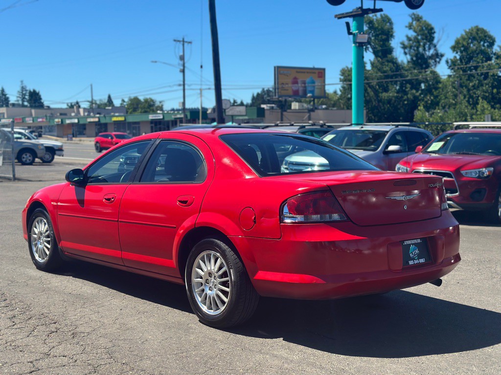 2006 Chrysler Sebring Image 2