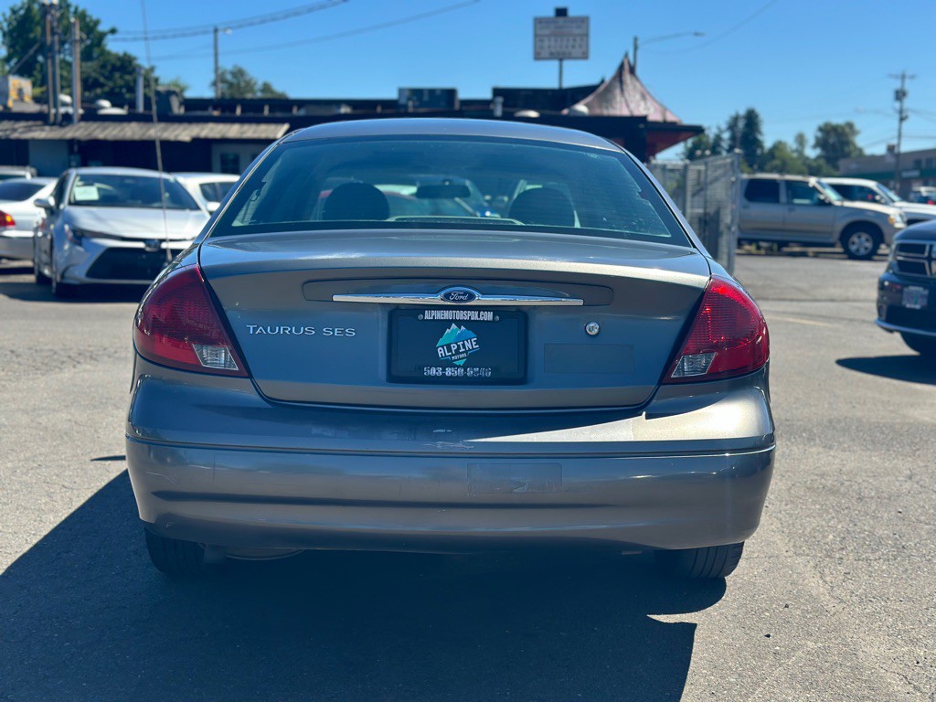 2002 Ford Taurus Image 3