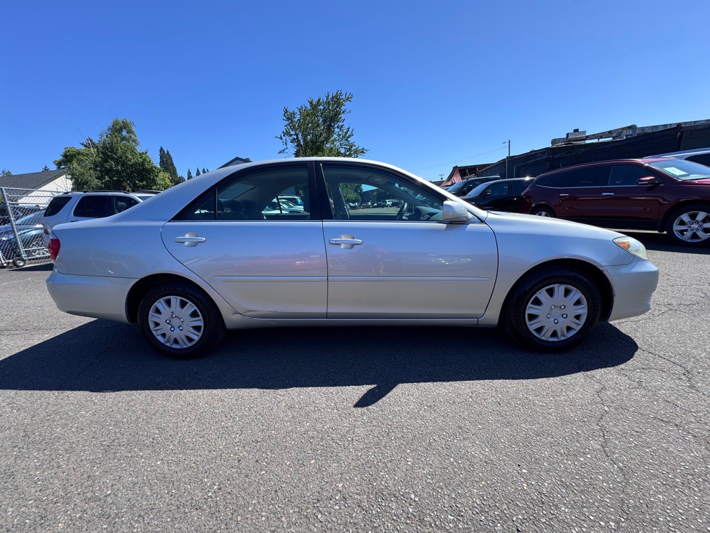 2005 Toyota Camry Image 6