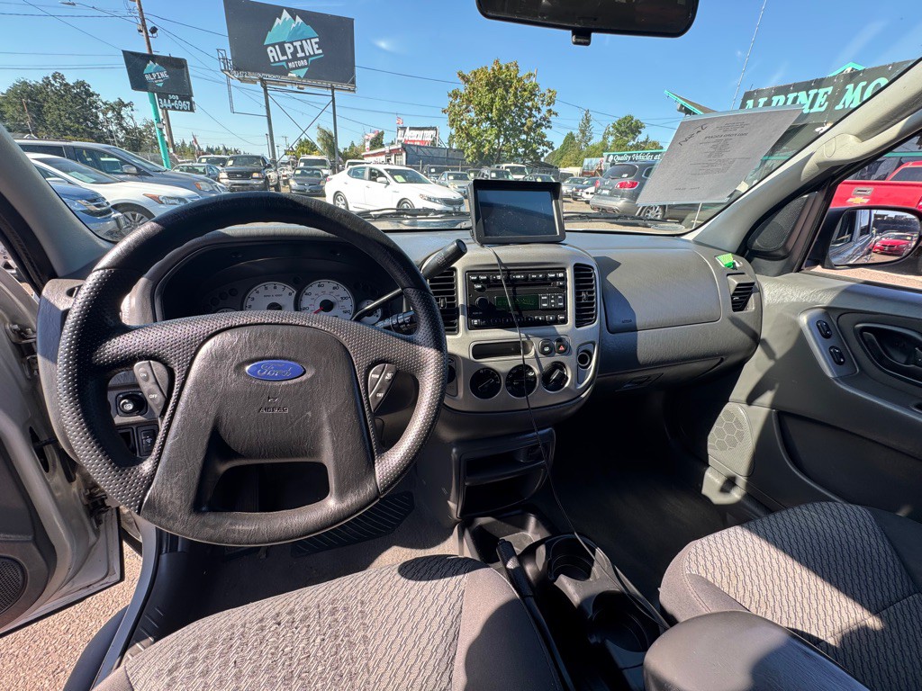 2003 Ford Escape Image 9