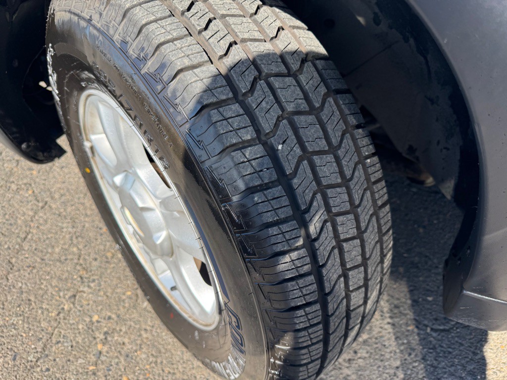 2003 Ford Escape Image 13